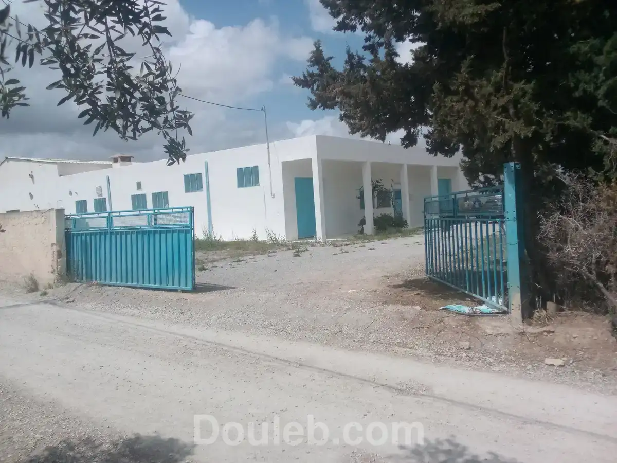 Local industriel dépôt grombalia gp1 km 35 - Miniature 2