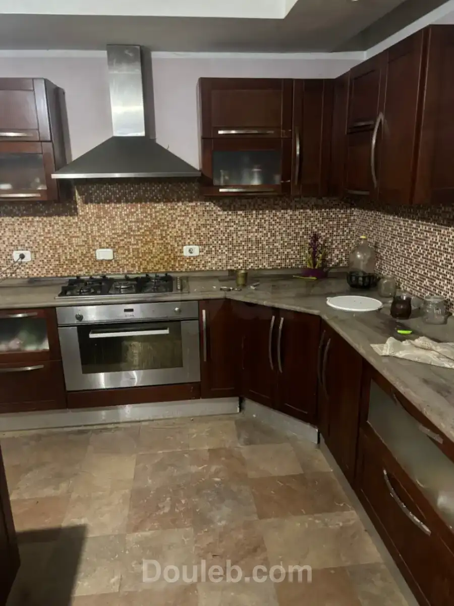 Jolie étage de villa s 4 - Miniature 2