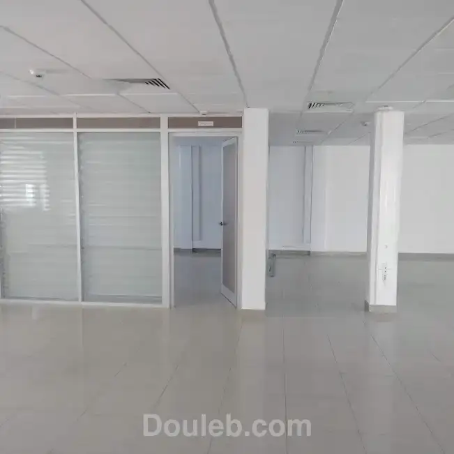 Super bureau 710 m2 au lac 1 - Miniature 5