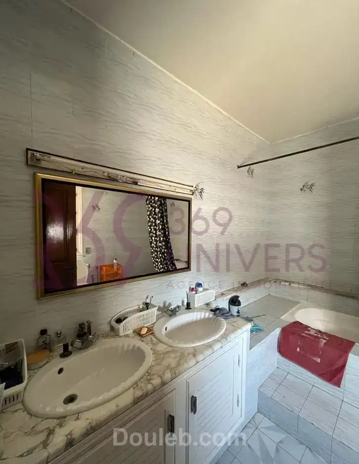 Villa avec piscine à la marsa refrh034 - Miniature 5