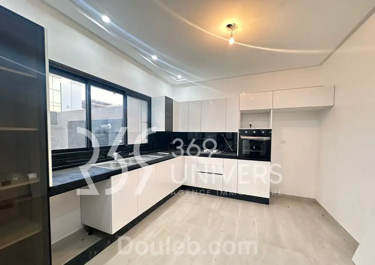 Villa neuve avec piscine à gammarth ref rh140 - Miniature 3