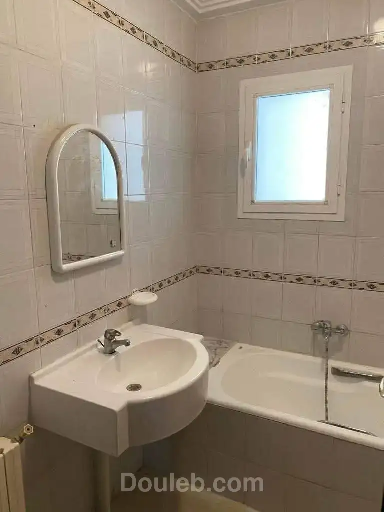 Appart s3 haut standing à menzah 7bis - Miniature 5