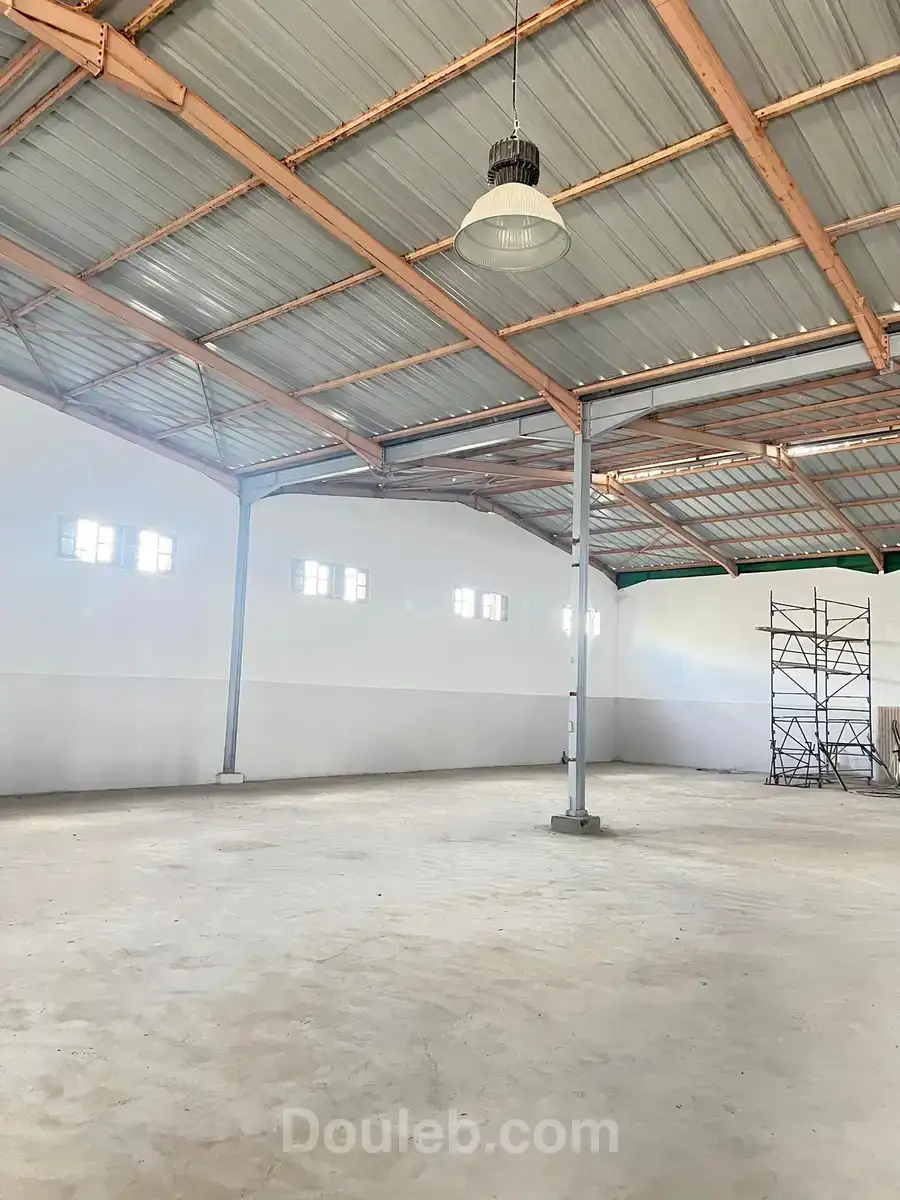 Depot zone industrielle utique - Miniature 2