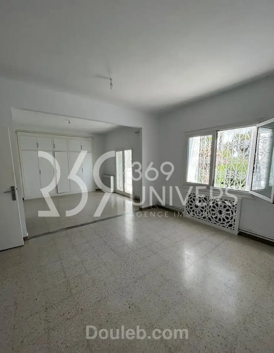 Villa avec piscine à gammarth ref rh024 - Miniature 5