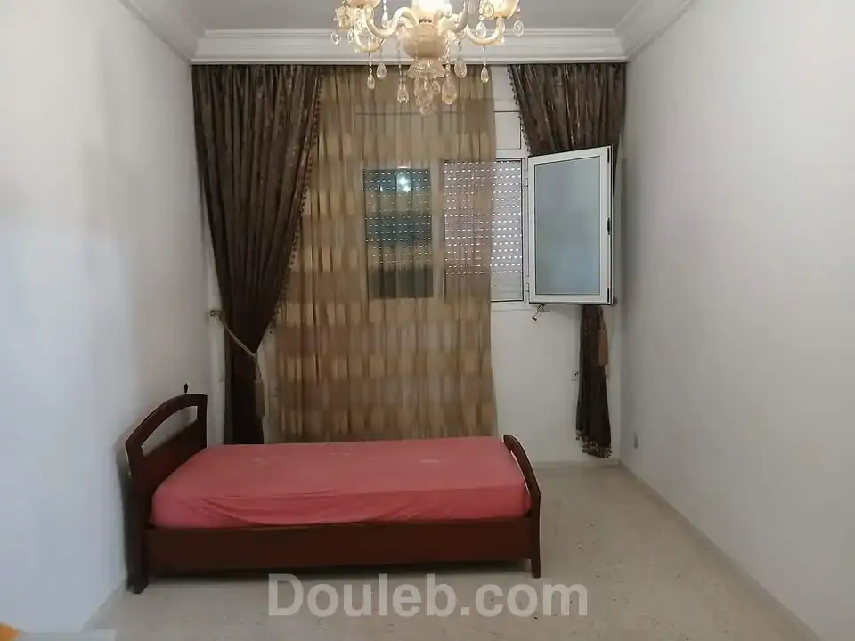 Partage d'un étage meublé