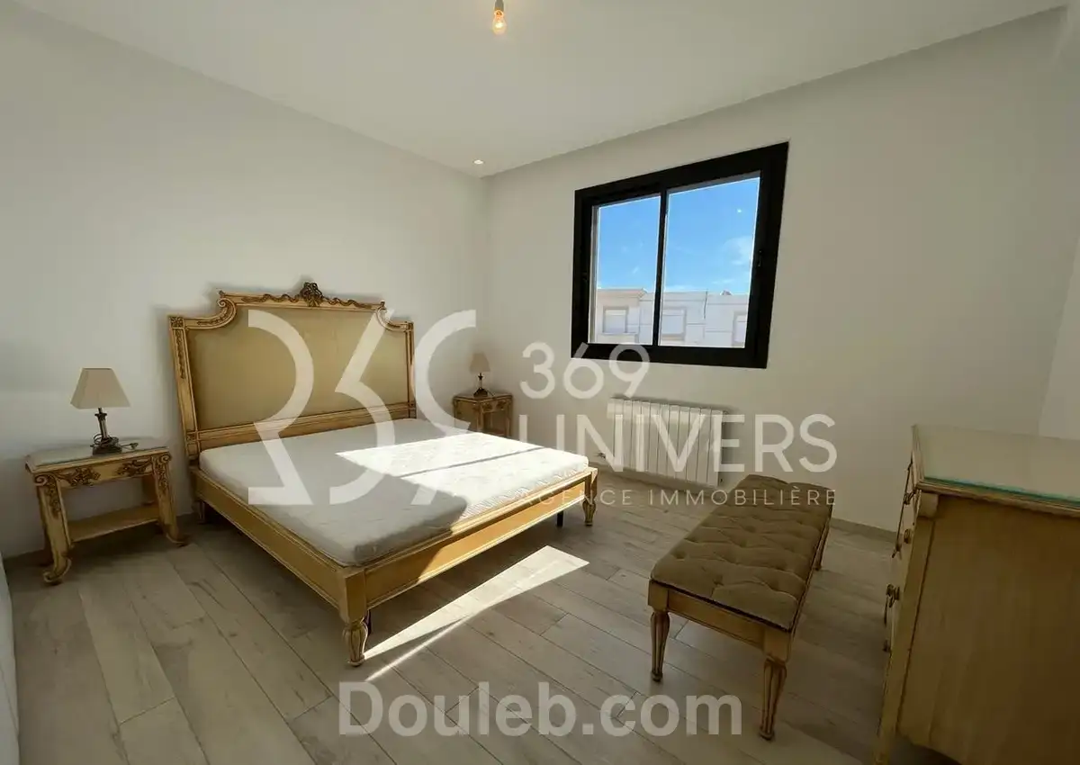 Appartement meublé avec terrasse à la marsa - Miniature 3