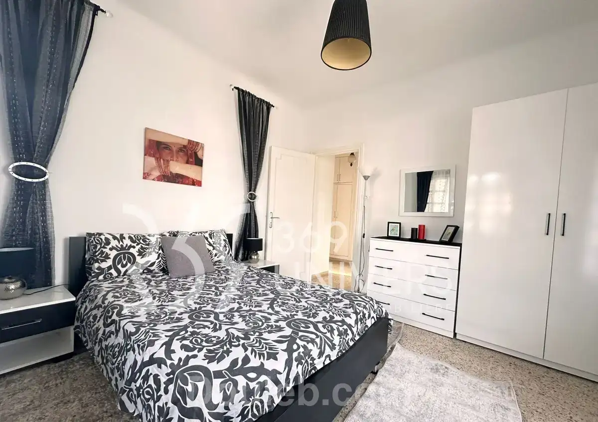 Etage de villa vue sur mer à la marsa - Miniature 5