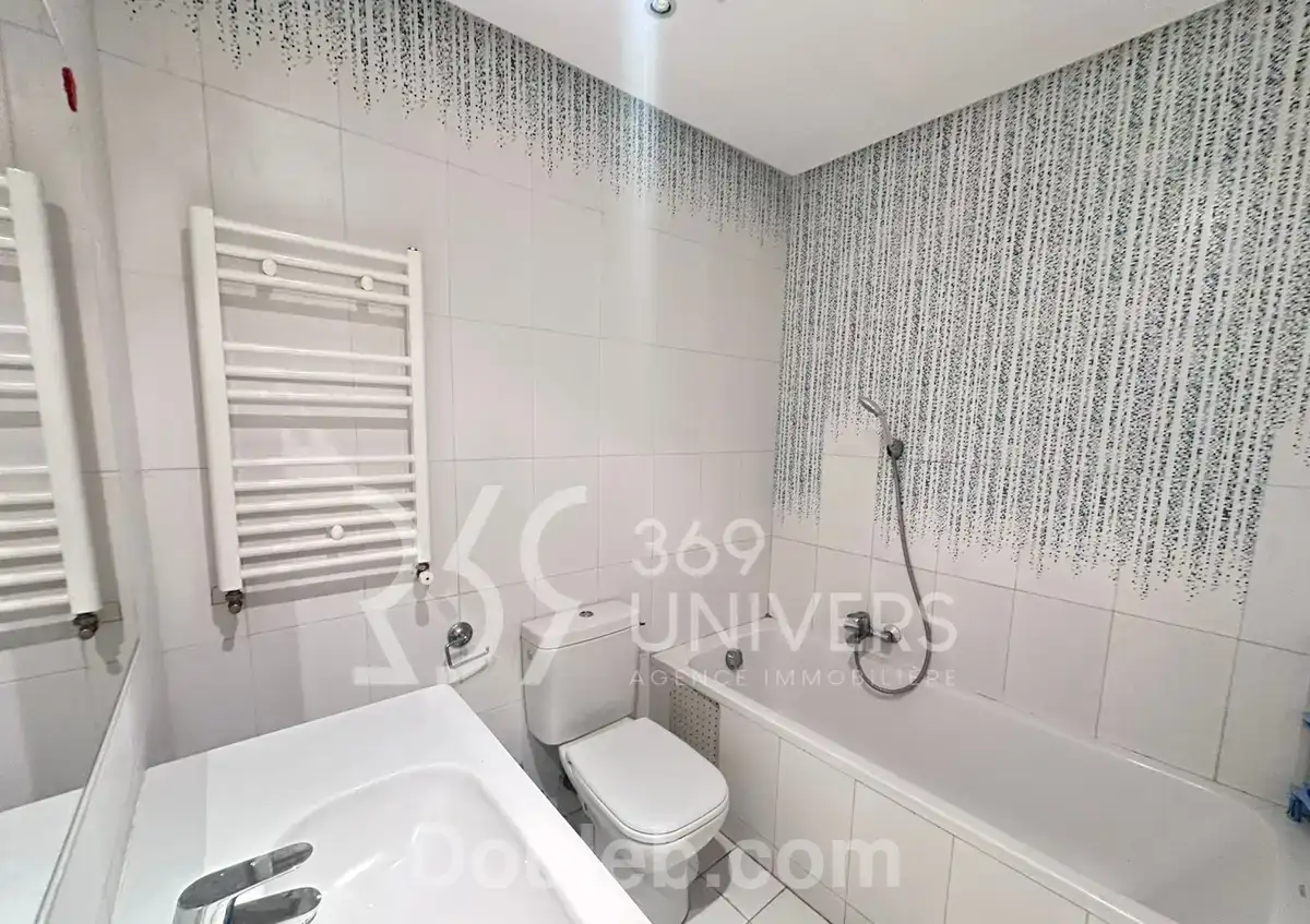 Appartement meublé au lac 2 ref ra147 - Miniature 2