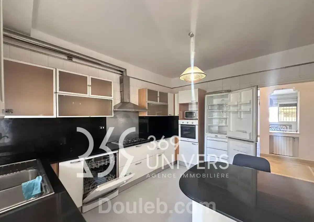 Appartement meublé à la marsa ref ra157 - Miniature 2