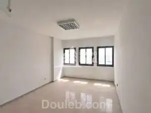 Bureau hall4 de 100m2 ariana - Miniature 2