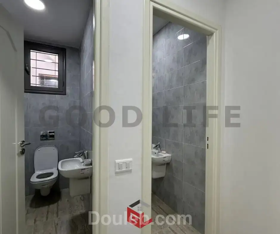 Bureaux neufs au lac 3 - Miniature 5