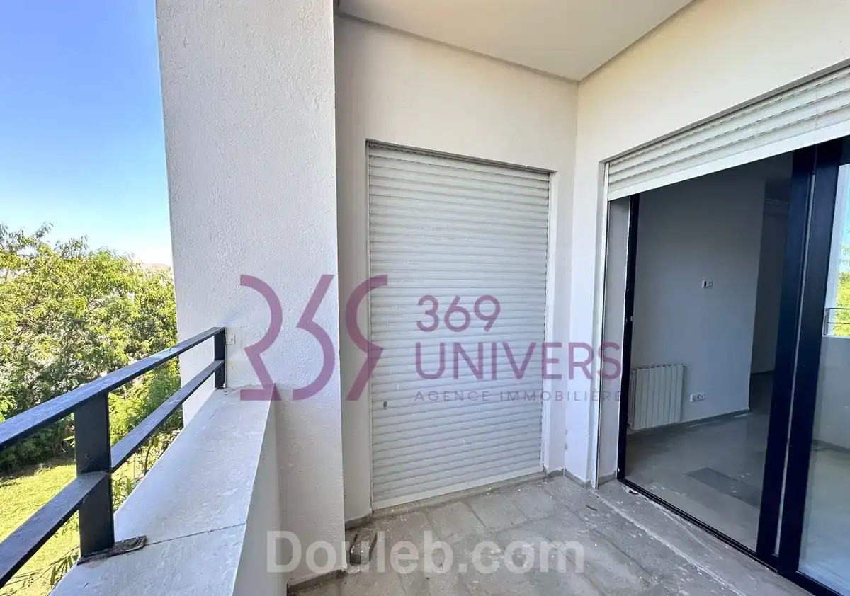 Appart avec balcon à la marsa ref ra079 - Miniature 4