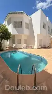 Villa de 660m2 avec piscine cit - Miniature 2