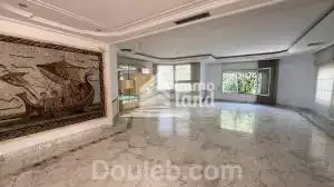 Villa de 660m2 avec piscine cit - Miniature 3