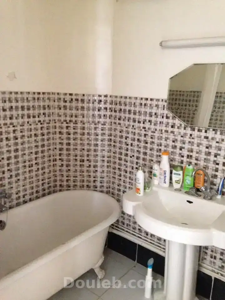 Apprt au passage - Miniature 3