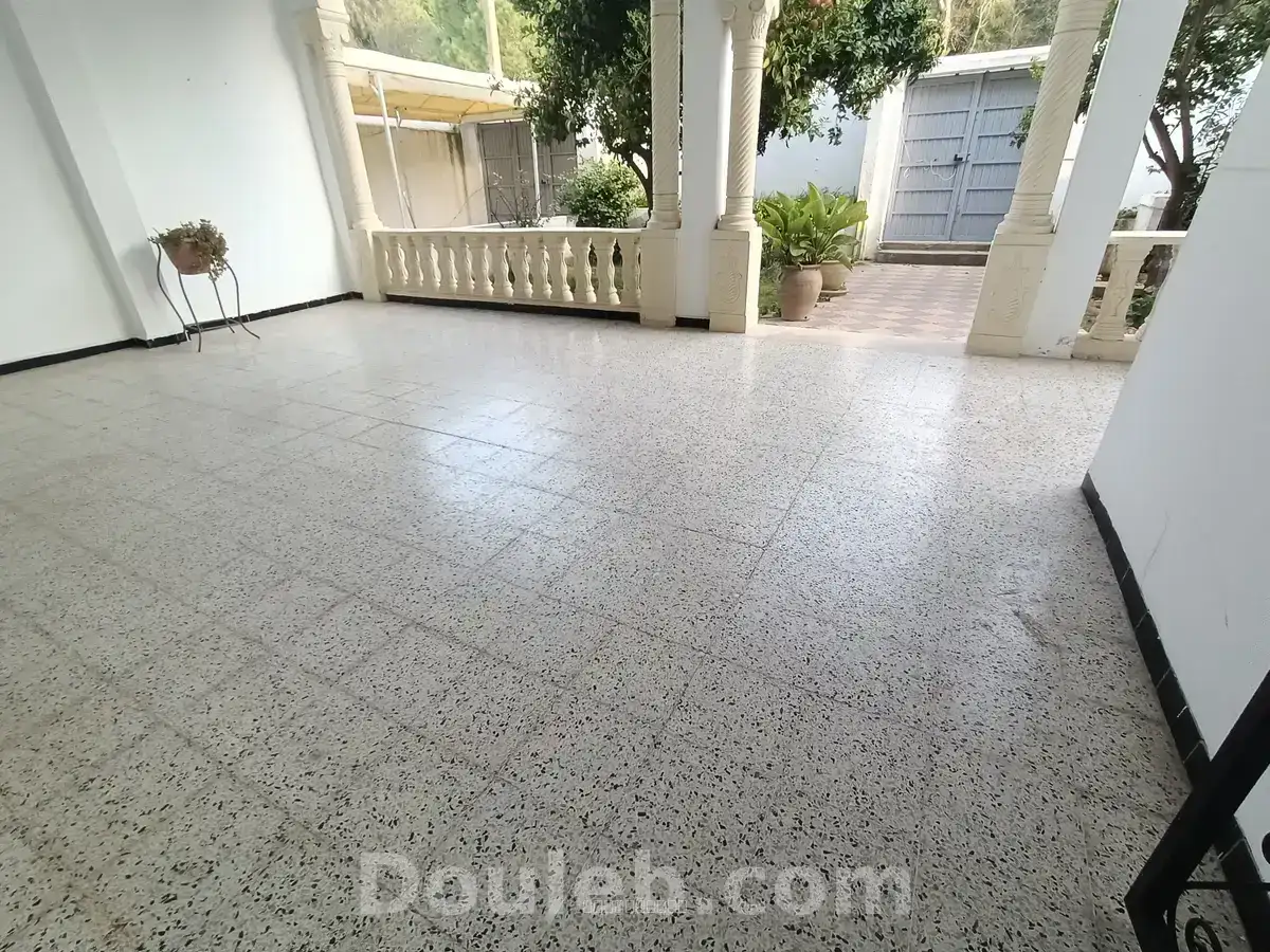 Un rdc vide à marsa saada - Miniature 2