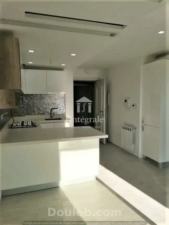 Luxueux s1 avec place parking - Miniature 3