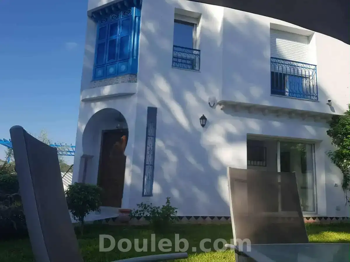 Coquette villa de charme à gammart supérieur - Miniature 2