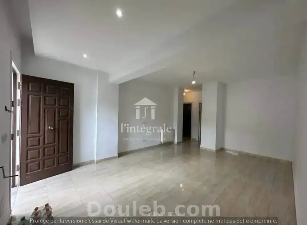 S2 rez de chaussée avec jardin - Miniature 3