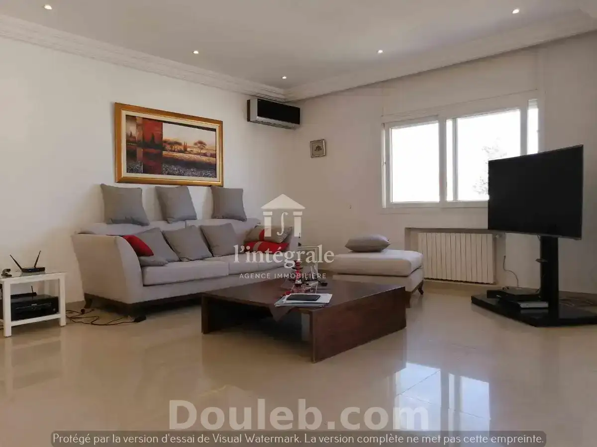 S3 richement meublé avec garage - Miniature 2