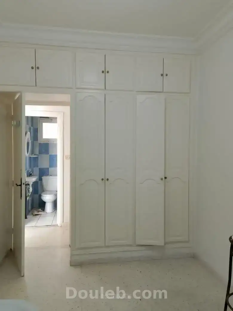 Bureau au mourouj trois - Miniature 4