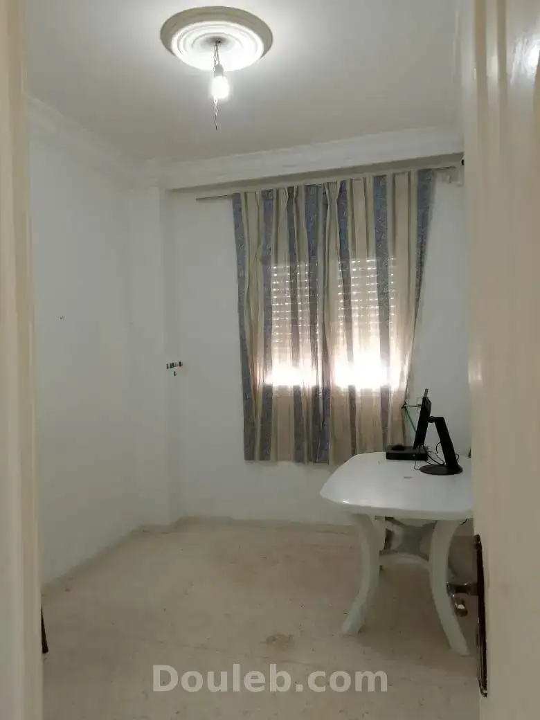 Bureau au mourouj trois - Miniature 5