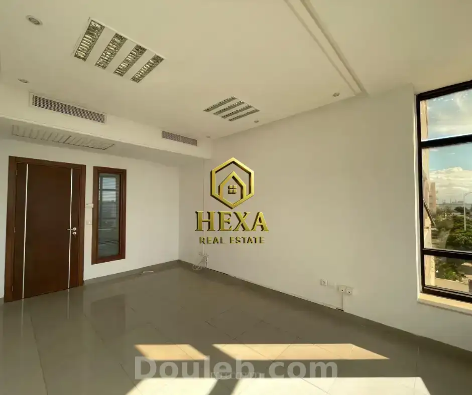 Appartement s5 au lac 2 à usage bureautique - Miniature 3