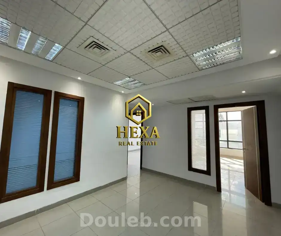 Appartement s5 au lac 2 à usage bureautique - Miniature 5