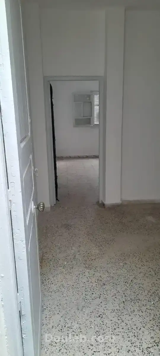 Bureaux ou appartement - Miniature 3