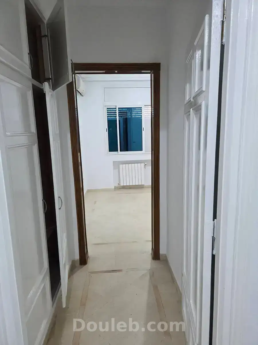 Ennasr 2 appt s3 bien situé coté commodités - Miniature 2