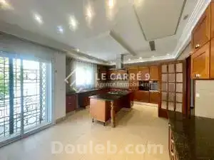 Une villa de maitre au lac 2 - Miniature 5