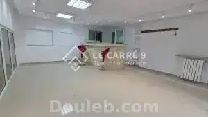 Un local de 80m2 au lac 2 - Miniature 5