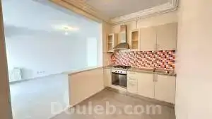 Appartement s1 de 84 m2 aux jardins - Miniature 3