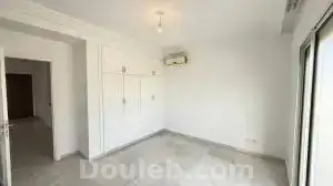 Appartement s1 de 84 m2 aux jardins - Miniature 5