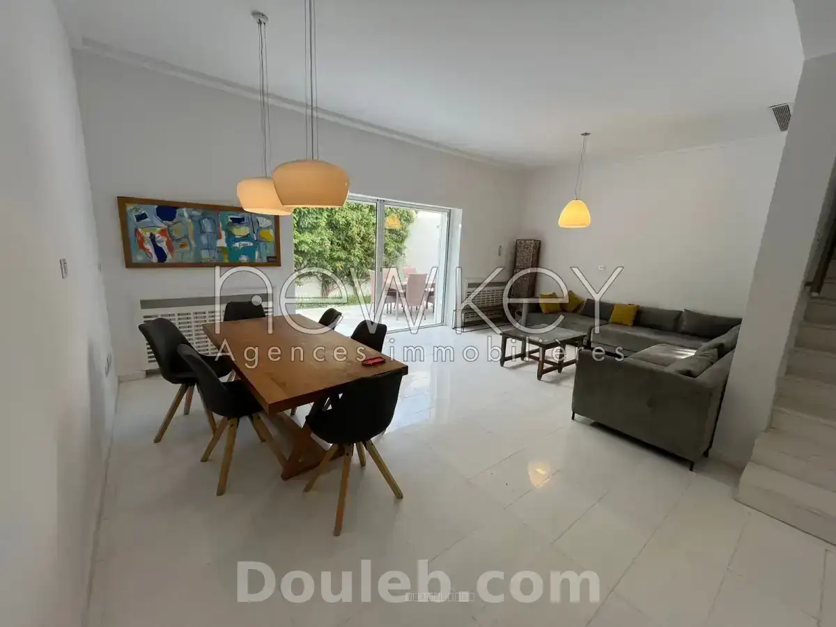 Triplex avec piscine à gammarth - Miniature 5