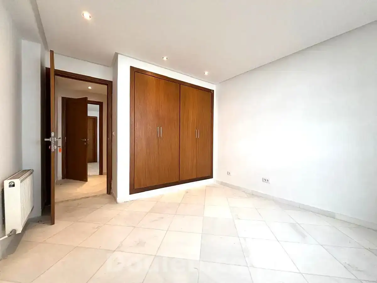 Villa s6 avec piscine à gammarth superieur - Miniature 5