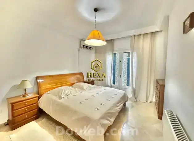 App s2 meublé avec jardin à gammarth supérieur - Miniature 2