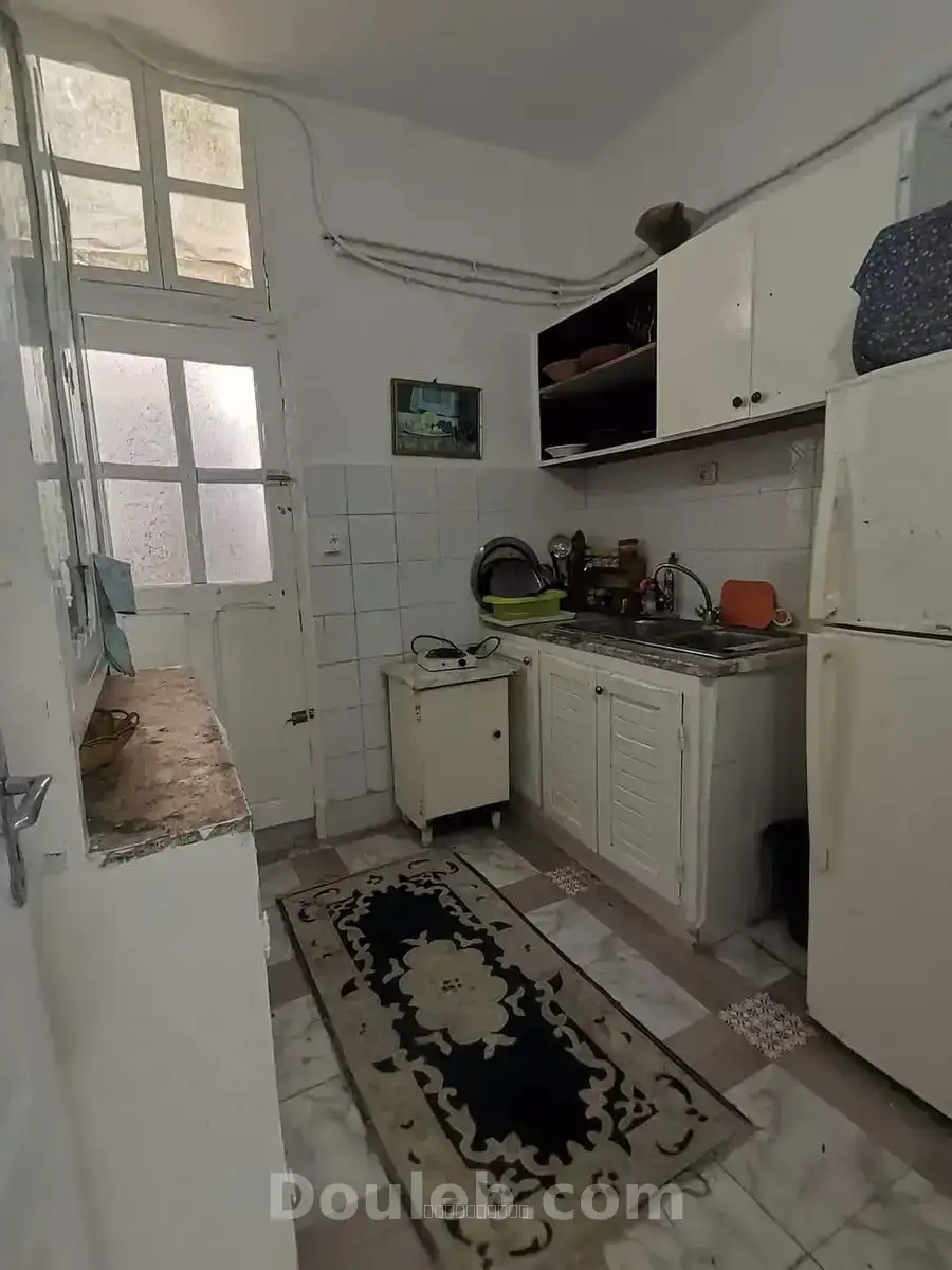 Studio semi meublé a hammam lif - Miniature 3