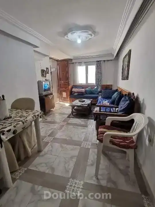 Studio semi meublé a hammam lif - Miniature 4