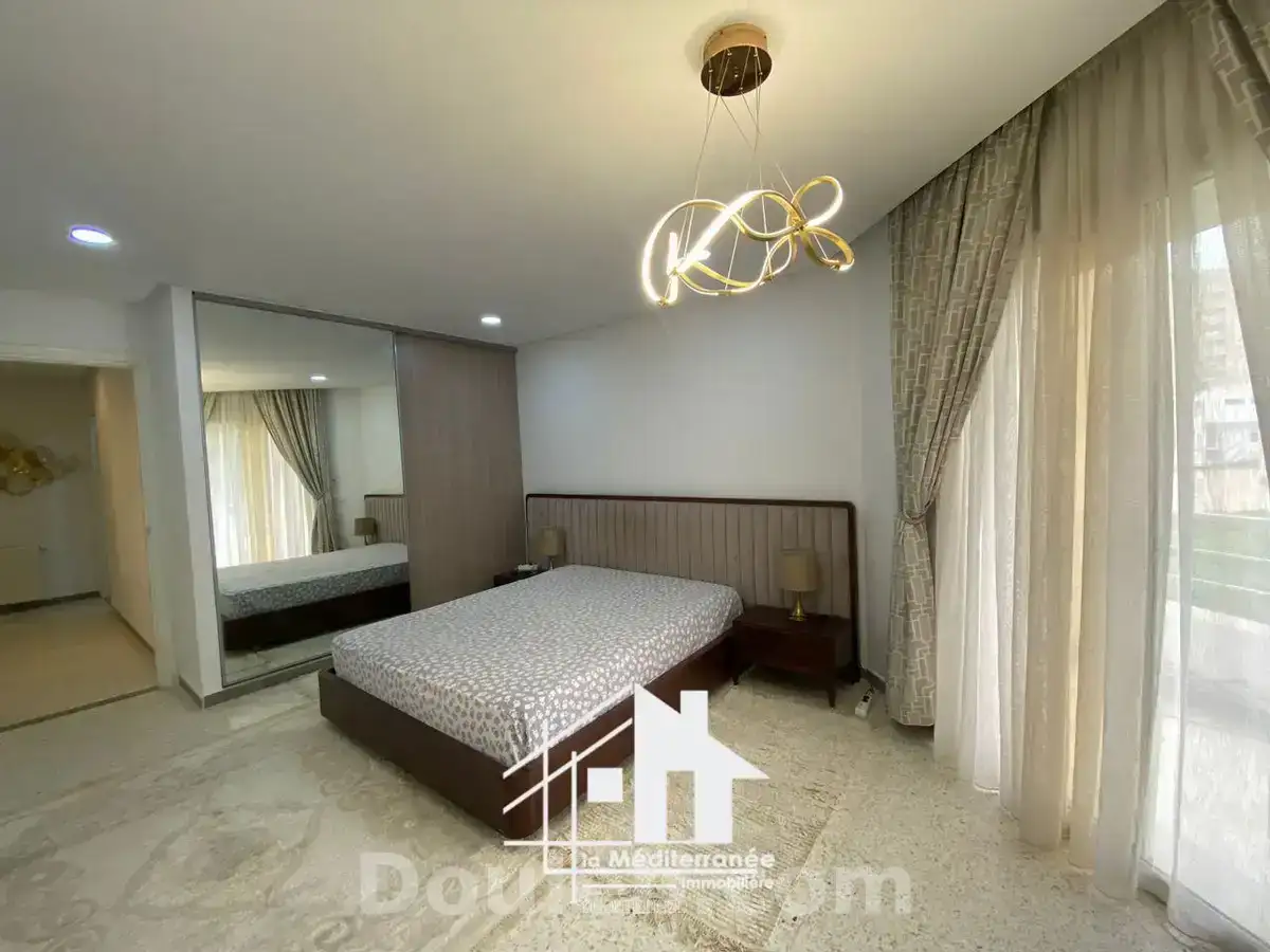 Joli s2 meublé aux jardin de carthage - Miniature 2