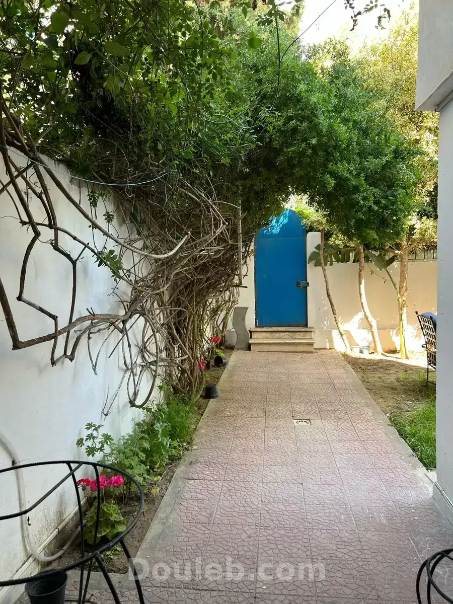 Beau rdj s2 meublé avec grand jardin - Miniature 5