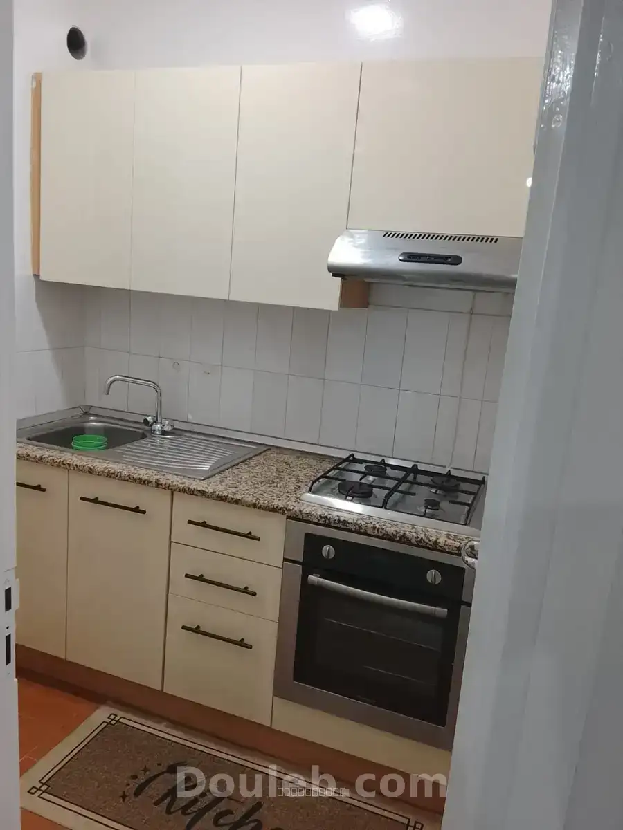 S1 meublé ennasr près marché - Miniature 3