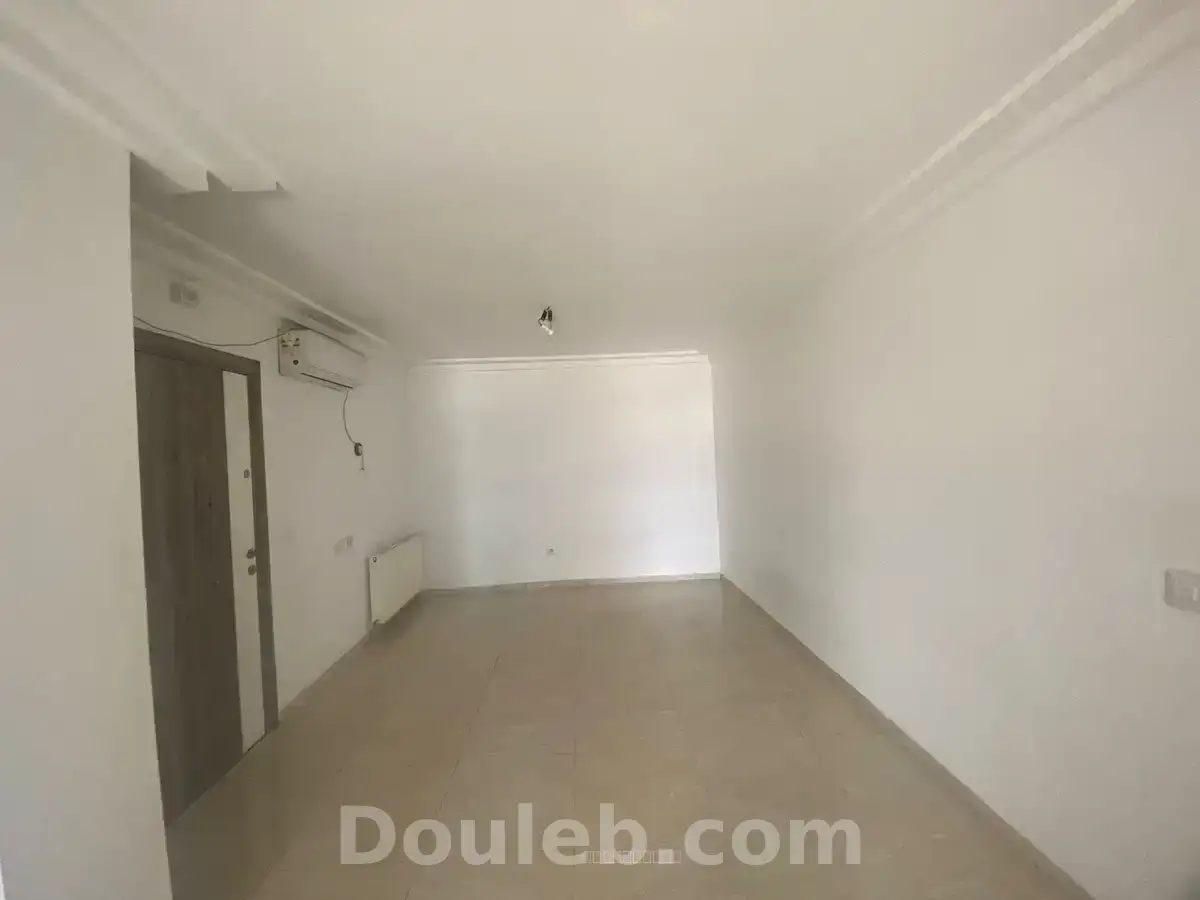 Appt salon et une chambre - Miniature 5