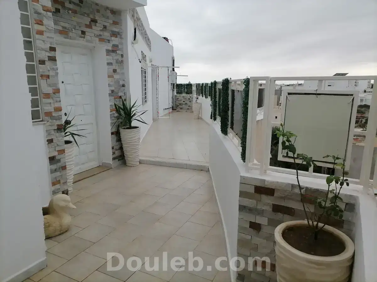 Appartement devant foyer skanes - Miniature 5