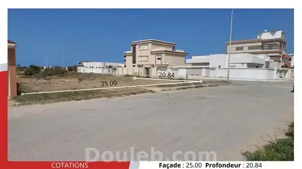 Terrain de 521 m2 de coin commercial résidentiel - Miniature 2