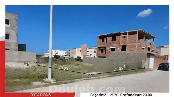 Terrain de 421 m2 à 550 d le m2 - Miniature 2