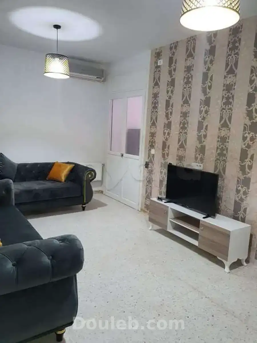 Studio meublé s1 manar1 premier étage - Miniature 3