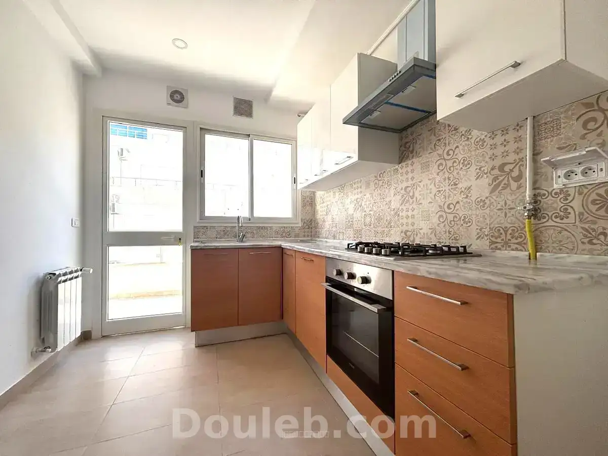 Un appartement s3 à la soukra park - Miniature 2