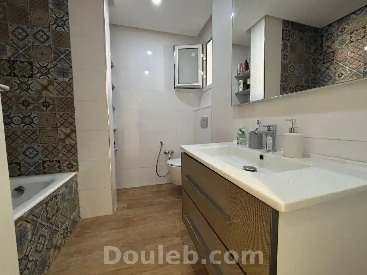 Appartement s3 à chotrana 1 - Miniature 2