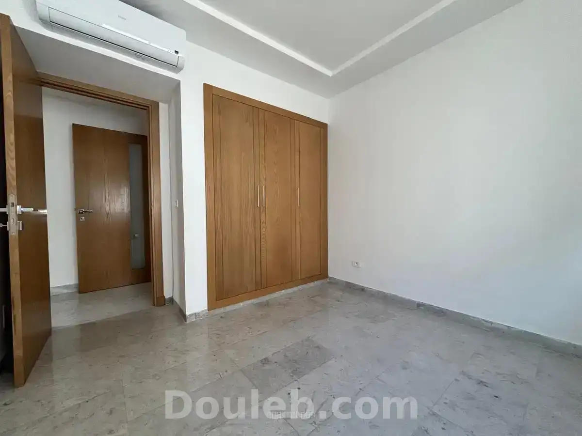 Un appartement s3 à la soukra park - Miniature 5